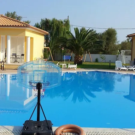 Iliaktida Studio-villas Frínion