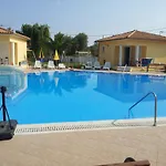 Iliaktida Studio-villas * Frínion