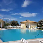 Villa Iliaktida Studio-villas *