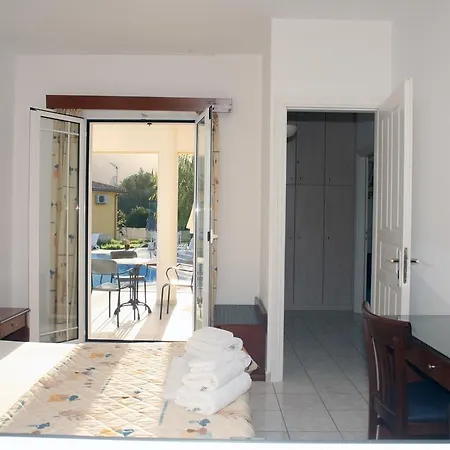 Вилла Iliaktida Studio-villas Frinion